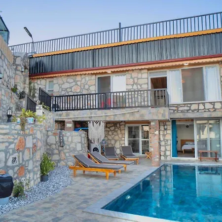 Aquamarinvillaa * Alınca