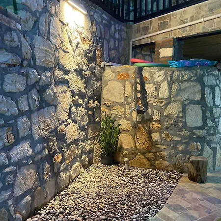 Aquamarinvillaa ヴィラ Alınca