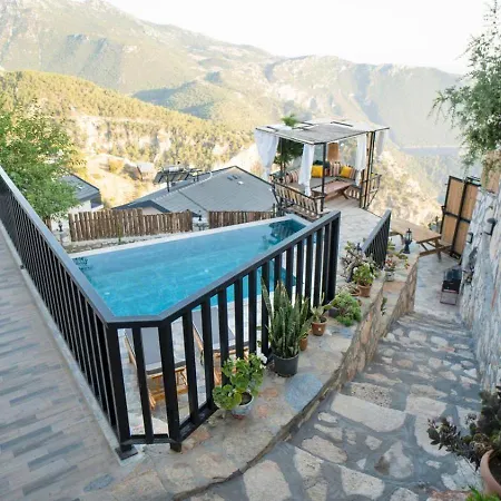 Aquamarinvillaa Alınca